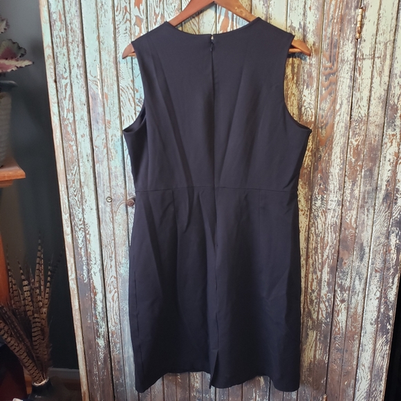 Size 16 LandsEnd - Picture 2 of 8